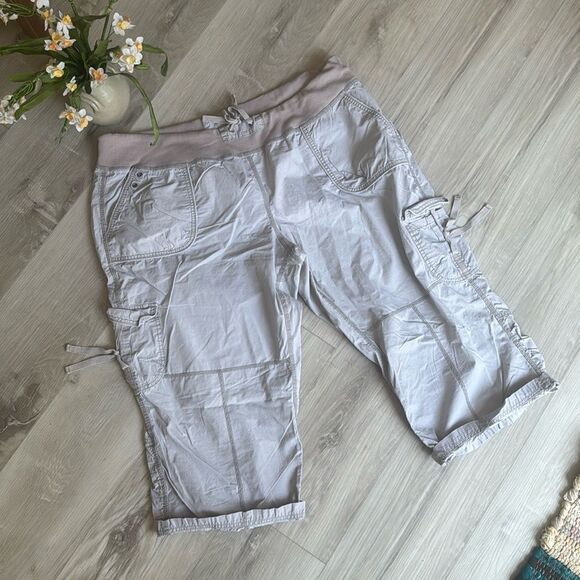 Calvin Klein Khaki Capri Cargo Pants XXL - Picture 2 of 10